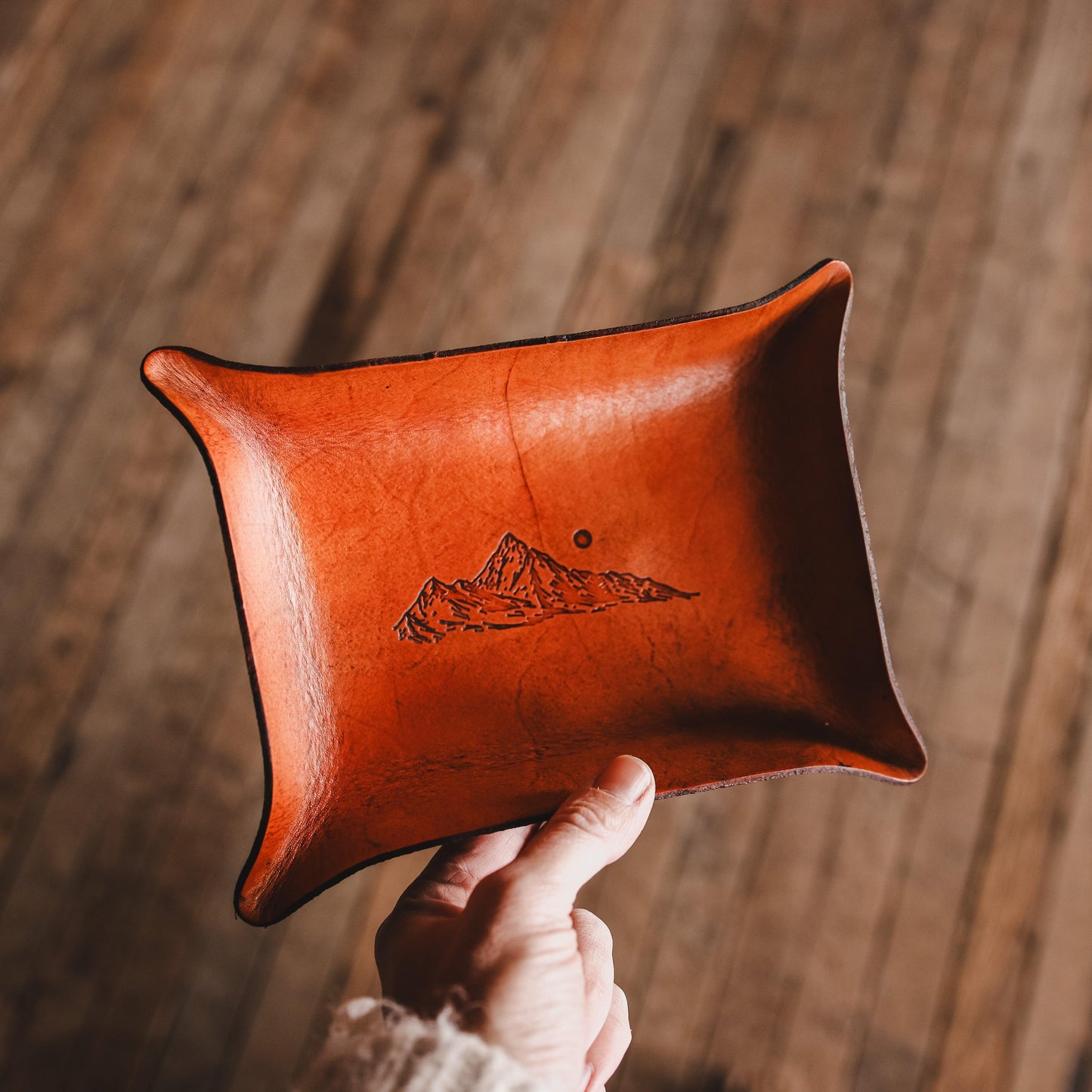 Leather tray - Mountain