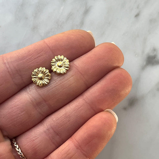 Daisy Stud Earring