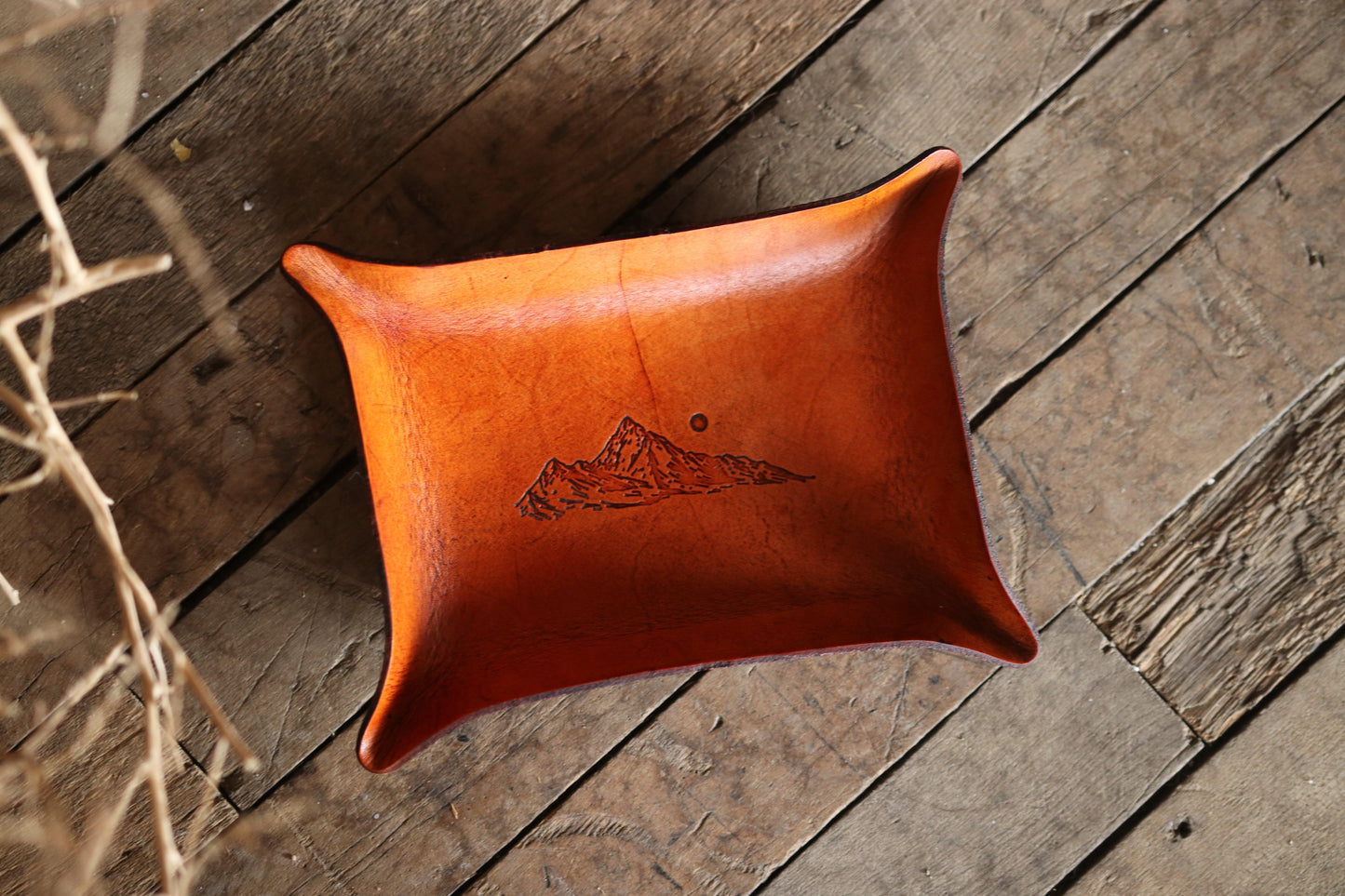 Leather tray - Mountain