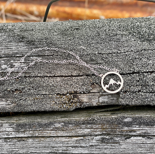Mountain Necklace - Minimal Circle