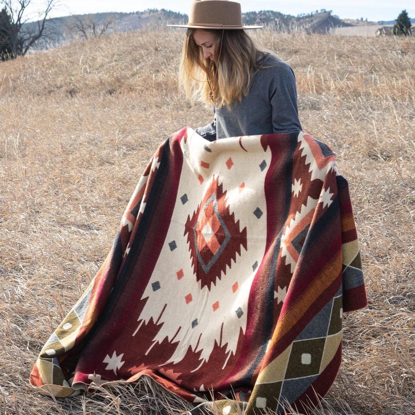 Alpaca Wool Blanket - Western (Queen-sized)