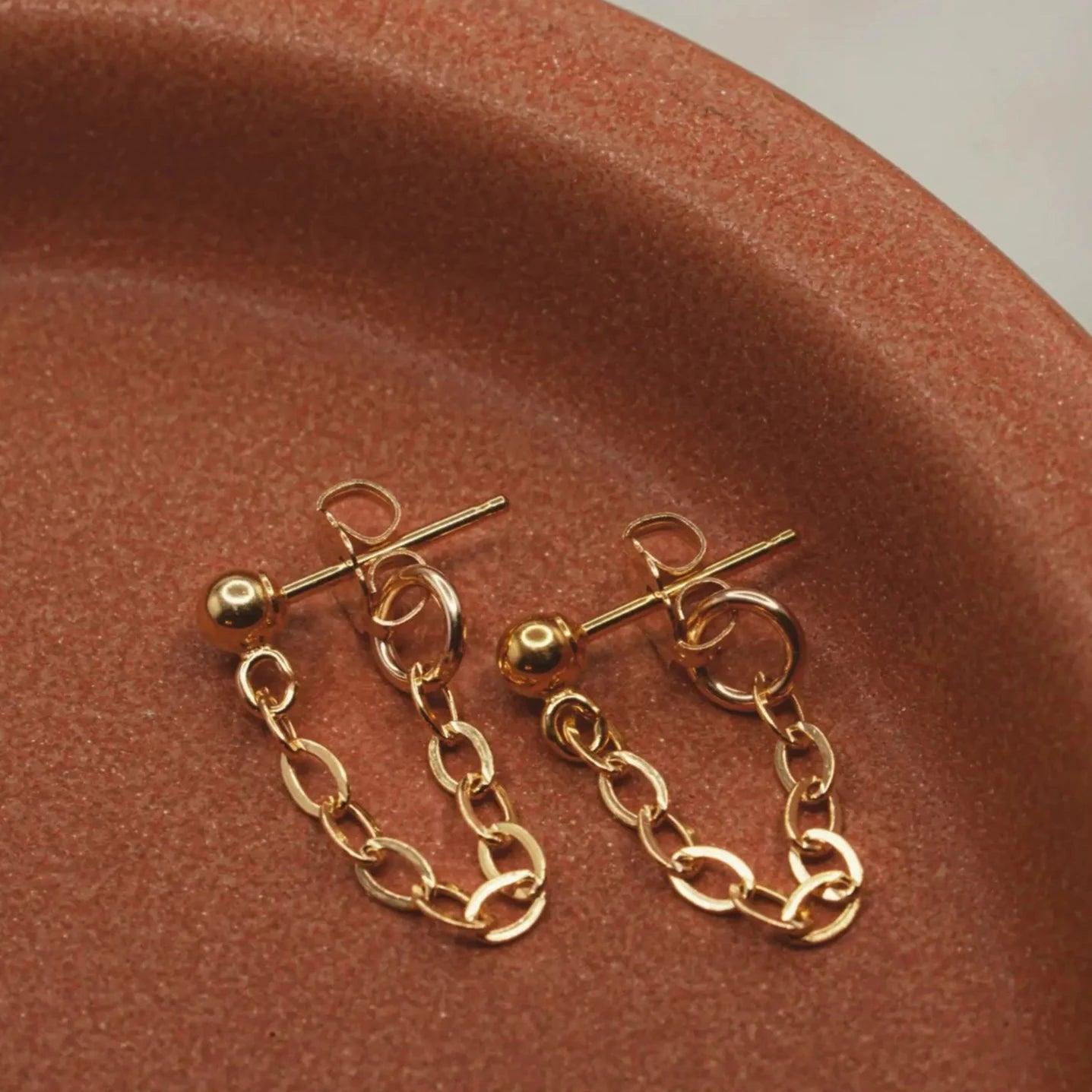Chainlink hoop earrings
