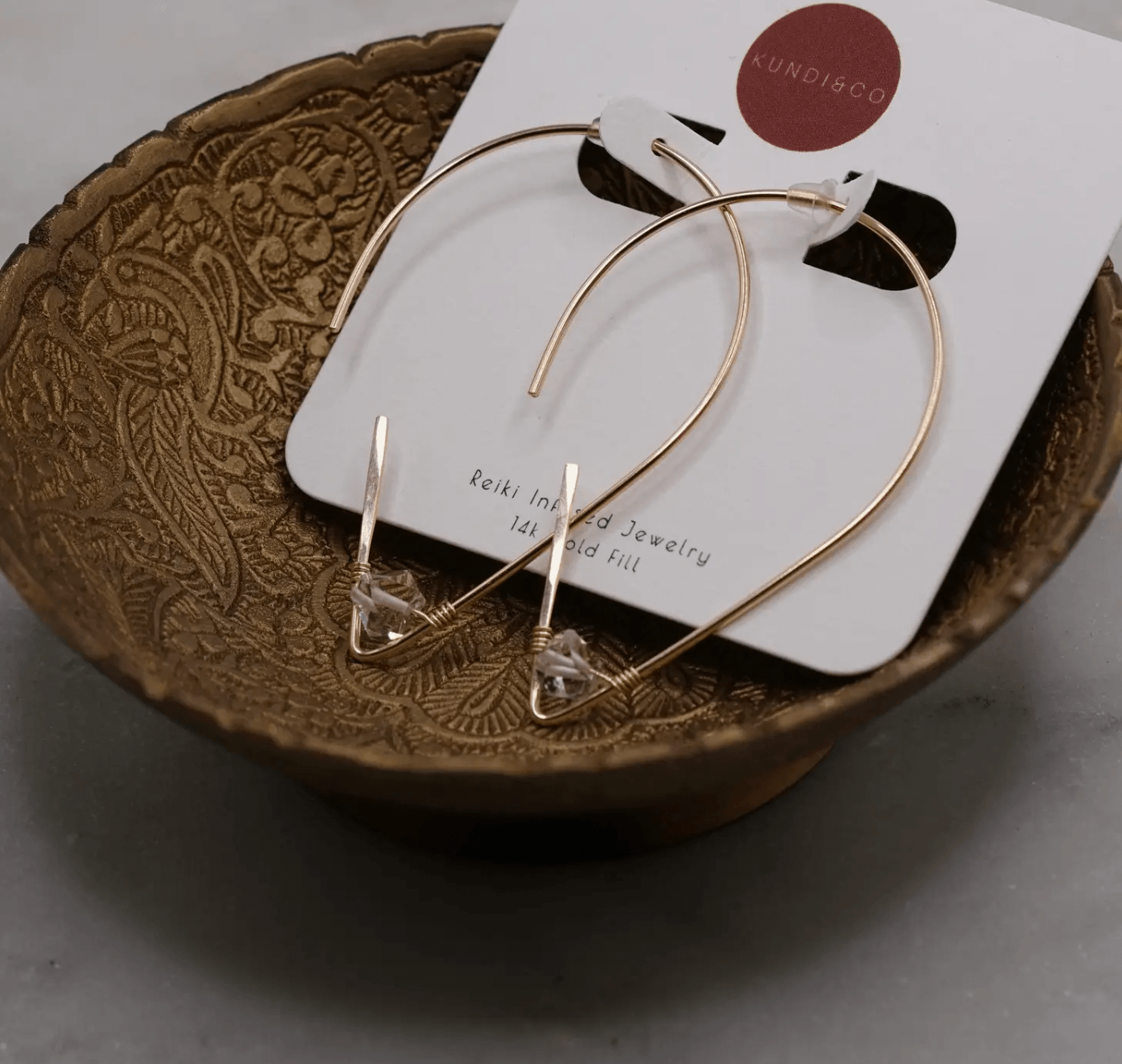 Derive Threader Hoop Earring