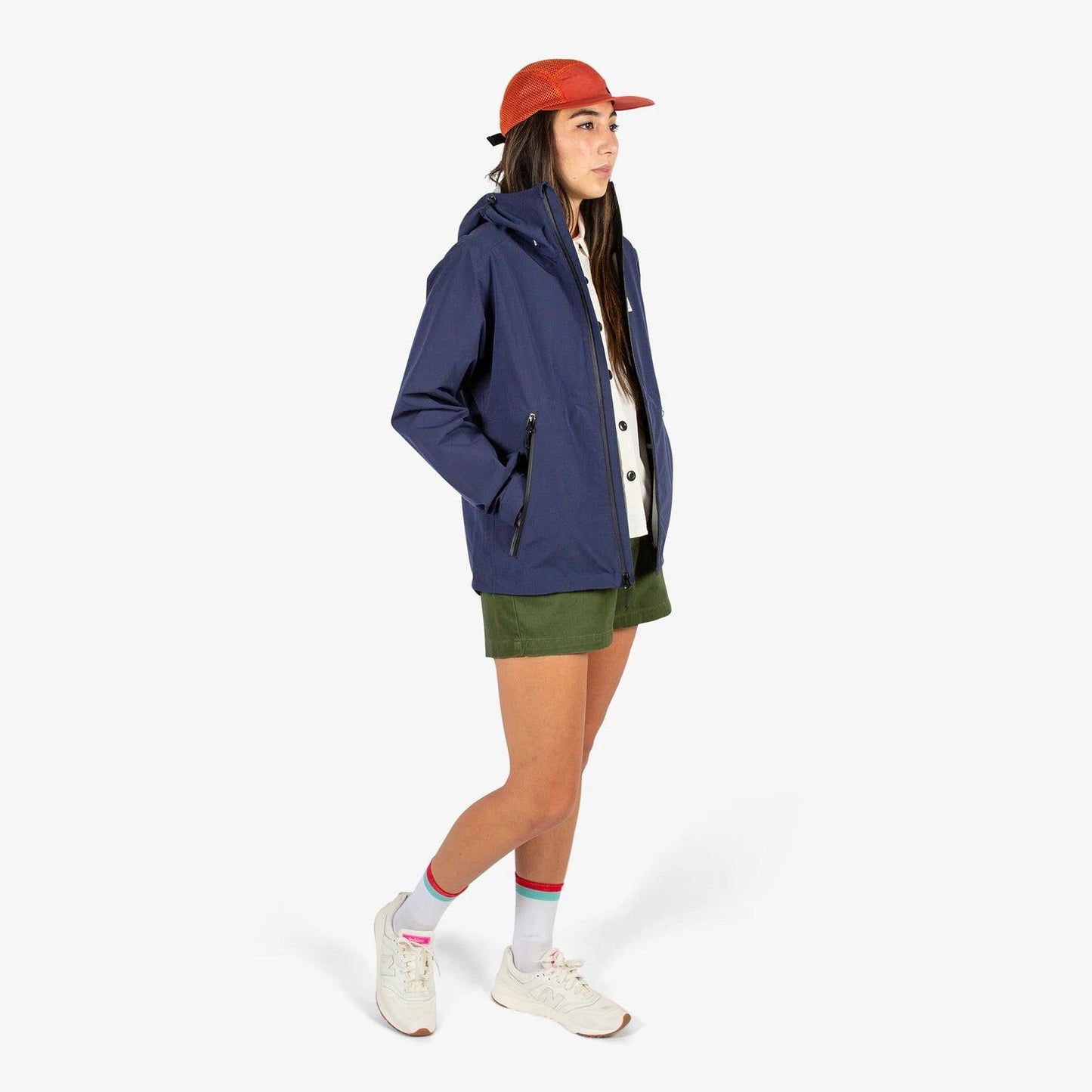5 panel hat on model