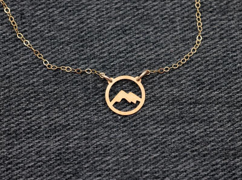 Mountain Necklace - Minimal Circle