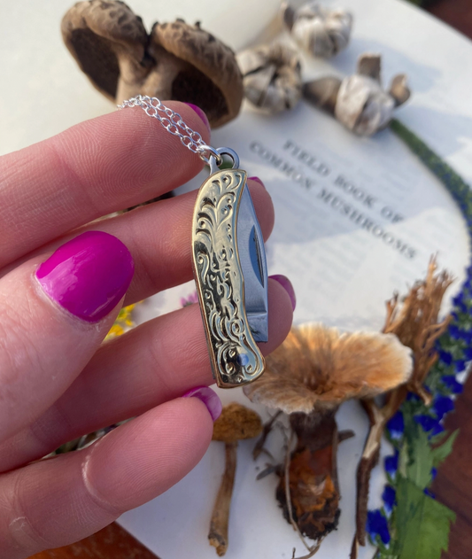 Foraging Pocket Knife Necklace