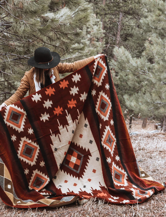 Alpaca Wool Blanket - Western (Queen-sized)