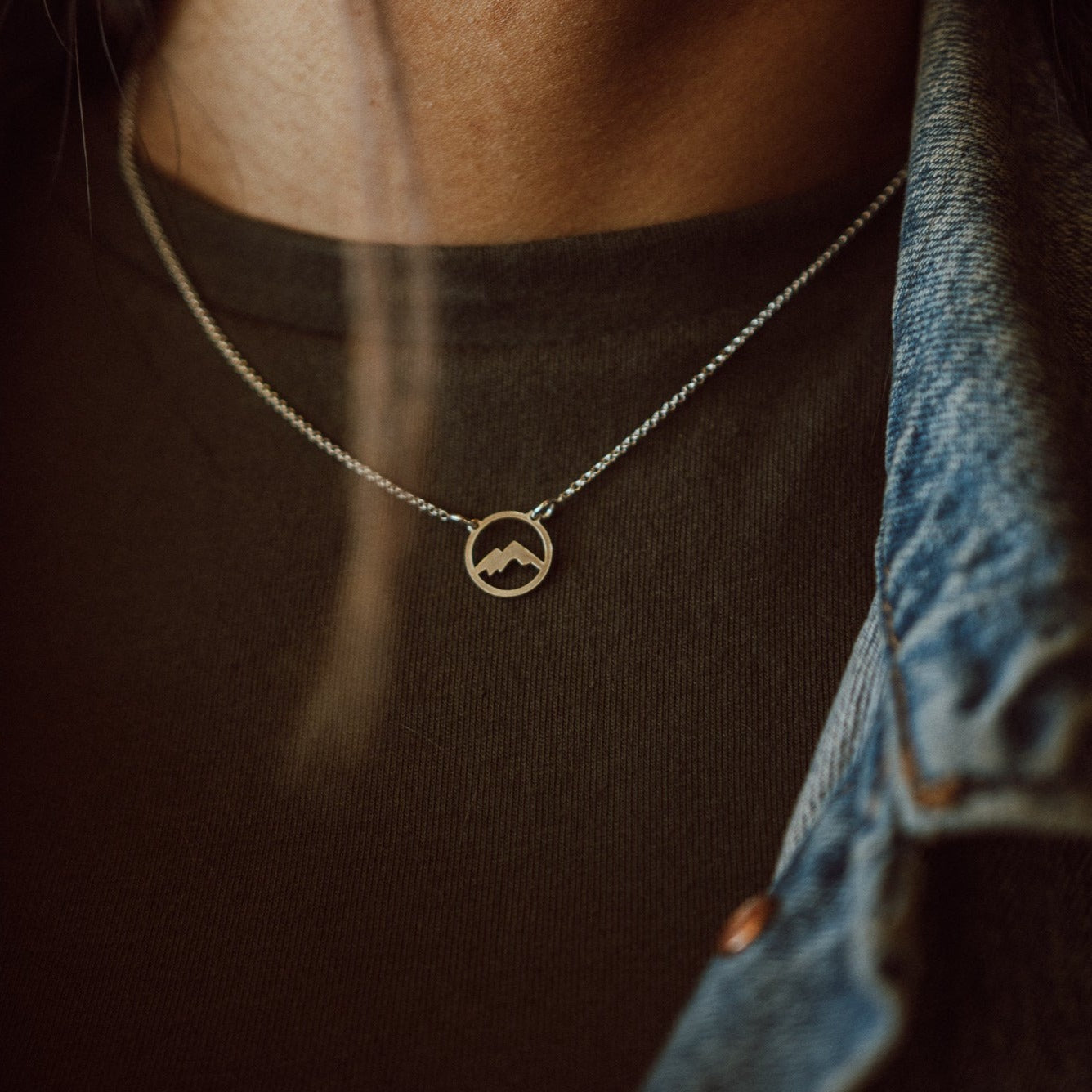 circle minimal mountain necklace