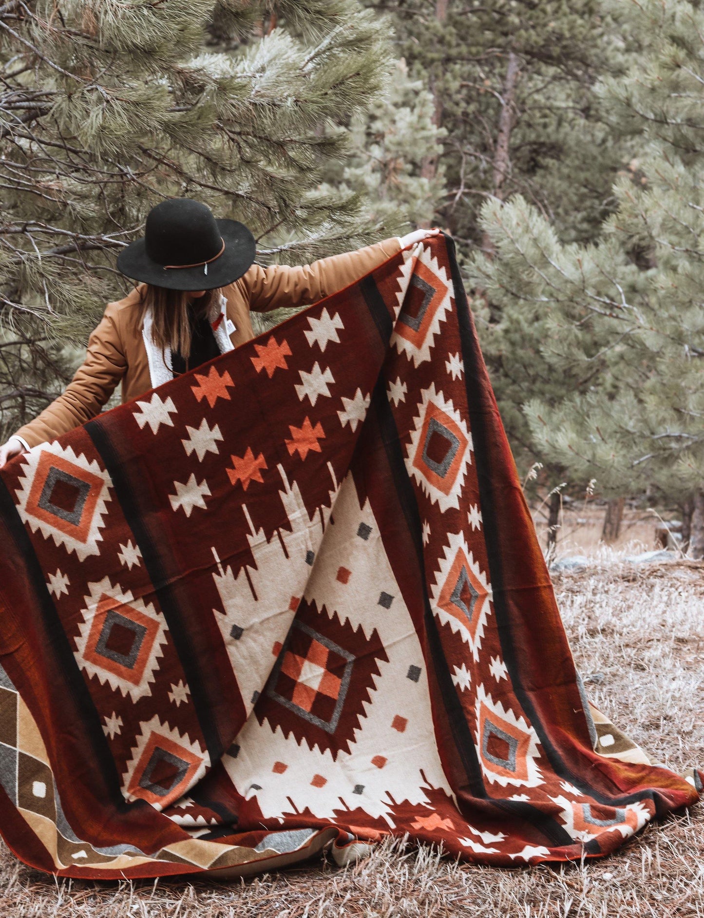 Rust Alpaca Blanket - Soft, Cozy and Warm Wool Throw